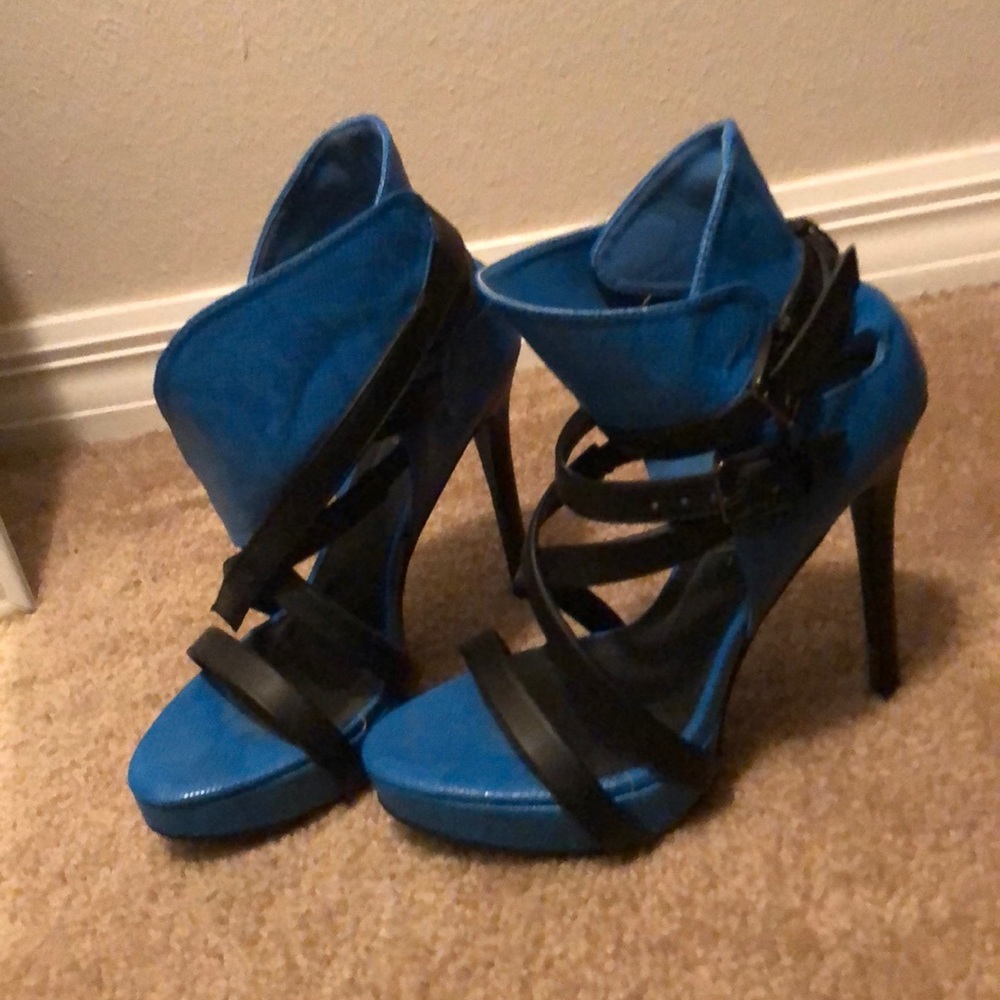 Heel sandals